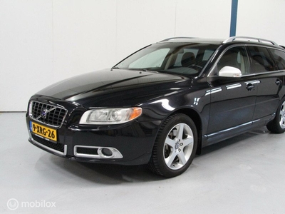 Volvo V70 2.5T Summum LEER / XENON / YOUNGTIMER