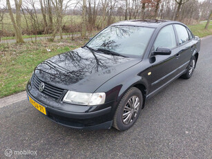 Volkswagen Passat 1.8-5V Comfortline # Met Nieuwe APK!