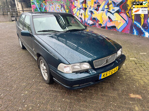 Volvo S70 2.5 automaat leer airco stereo sport velgen oersterke auto rijd heerlijk leuke km stand voor een Volvo