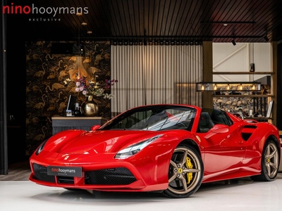 Ferrari 488 Spider HELE | Lift | Sportstoelen Carbon | Sportuitlaat | Dealer onderhouden