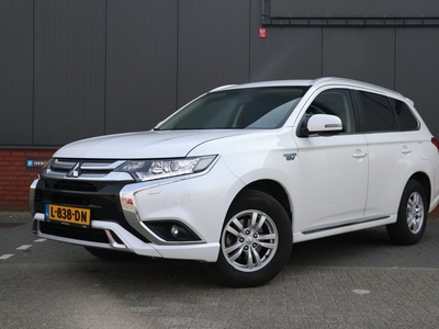 Mitsubishi Outlander 2.4 PHEV Pure 1ste eigenaar | cruise control | trekhaak | incl BTW