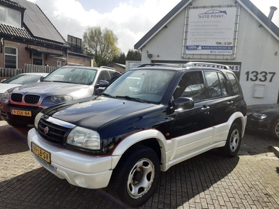 Suzuki Grand Vitara 2.0 4x4/longbody/automatic/navigation/airco