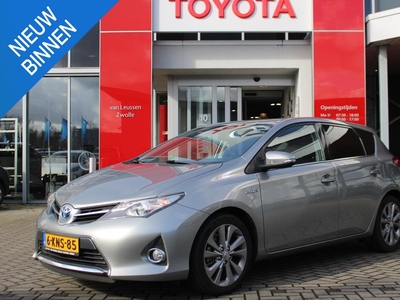 Toyota Auris 1.8 HYBRID DYNAMIC TREKHAAK 17' LM-VELGEN NAVI CAMERA CRUISE CLIMA KEYLESS BLUETOOTH NL-AUTO