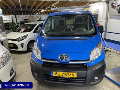 Toyota ProAce 2.0D L2H1 Aspiration 98.991km Airco APK 10-2024 2x schuifdeur, Cruise Control, Trekhaak, etc. NAP + Boekjes zijn aanwezig.