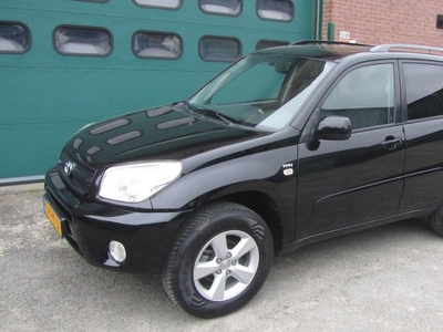 Toyota RAV4 1.8-16V VVT-i Luna