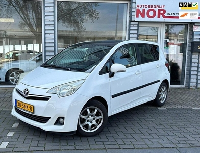 Toyota Verso-S 1.3 VVT-i Aspiration AUTOMAAT AIRCO PANORAMA CAMERA NAVI