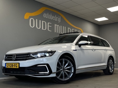 Volkswagen Passat Variant 1.4 TSI GTE Dodehoeksensoren/Camera/MemoryStoel