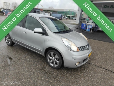 SUZUKI SWIFT 1.0 BENZINE, AIRCO, 5 DEURS, APK,****