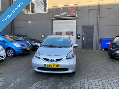 Toyota AYGO + VERKOCHT!