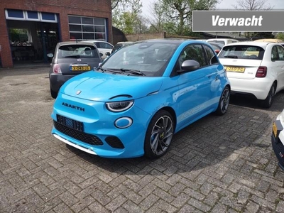 Abarth 500 E-Scorpionissima 155PK- 18 Inch- Blue