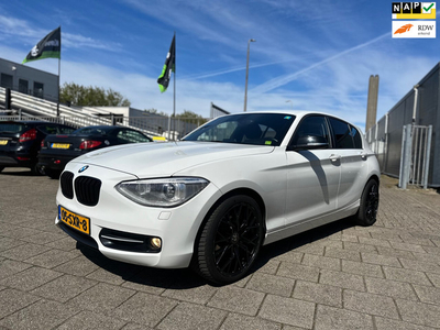 BMW 1-serie 116i Business LAGE KM | NL AUTO !