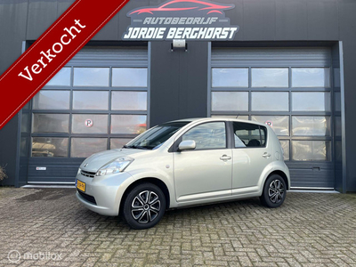 Daihatsu Sirion 2 1.3-16V Automaat!