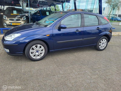 Ford Focus 1.6-16V Futura