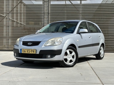 Kia Rio 1.6 CVVT X-ECUTIVE AIRCO/LM VELGEN ! VERKOCHT