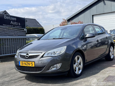 Opel Astra 1.6 Edition AUTOMAAT