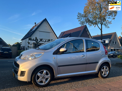 Peugeot 107 1.0-12V Exclusive 88.000 km NL-AUTO-NAP.