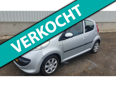 Peugeot 107 1.0-12V XR 5 drs airco