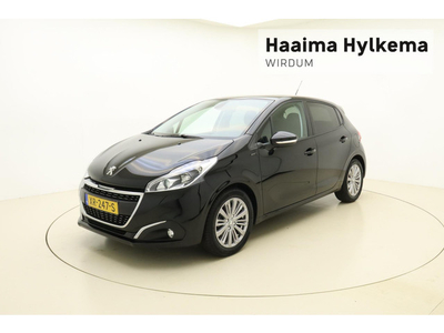 Peugeot 208 1.2 PureTech Signature | Navigatie | Airco | Cruise Control | Parkeersensoren | Lichtmetalen Velgen |