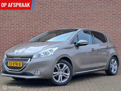 Peugeot 208 1.2 VTi Allure/NW DISTRIBUTIERIEM!