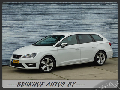 Seat LEON ST 1.4 EcoTSI FR Connect Carplay Trekhaak Navi Pdc