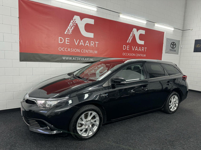 Toyota Auris 1.8 Hybrid Now - VERKOCHT!