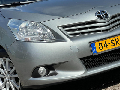 Toyota Verso 1.8 VVT-i Aspiration Automaat - Medium Silver - Dealeronderhouden