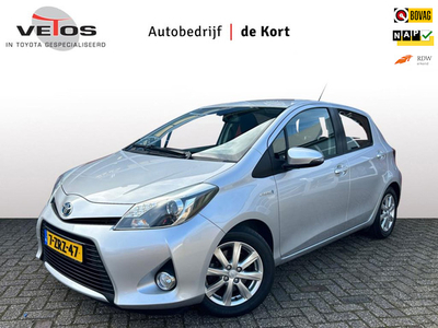 Toyota Yaris 1.5 Full Hybrid Aspiration, Trekhaak, Navigatie, Licht metalen velgen, cruise control