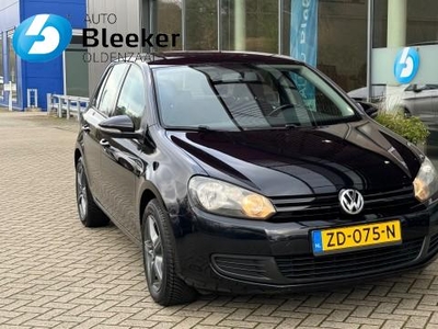 Volkswagen Golf 1.2 TSI Trendline Clima Cruise Navi All season banden