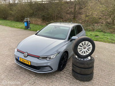 Volkswagen Golf 8 1.0 TSI Trendline