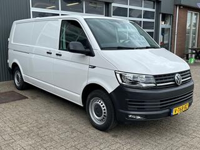 Volkswagen TRANSPORTER 2.0 TDI L2H1 102pk Kastinrichting 2200kg Trekgewicht Cruise controle Parkeerhulp achter Lang Bpm vrij 1e eigenaar Dealer onderhouden !! Euro 6