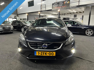 Volvo V40 2.0 D4 190PS R-DESIGN/Navi/Clima/Euro5