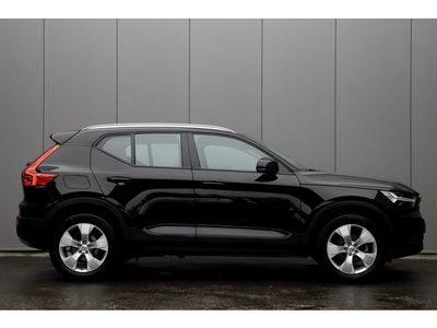 Volvo XC40 | T2 Momentum | Winterpack | DAB+ | Parkeersensoren Achter | 18'' LM Velgen |