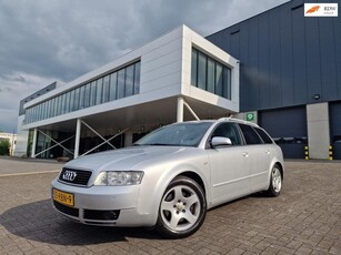 Audi A4 Avant 2.4 MT AUTOMAAT NAVI PSENSOR CRUISE