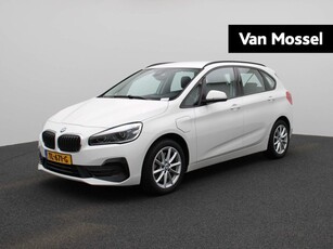 BMW 2-serie Active Tourer 225xe iPerformance Executive | Navigatie | Cruise Control | Lichtmetalen Velgen | Climate Control | Parkeersensoren | Elektrische Kofferklep |