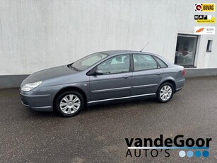 Citroen C5 2.0-16V Exclusive, '05, luxe auto met een nieuwe apk !