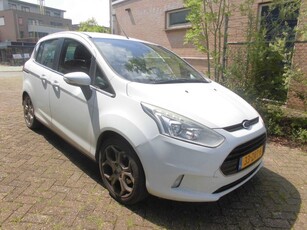 Ford B-MAX 1.0 EcoBoost Titanium Tik in Motor