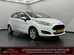 Ford Fiesta 1.0 Style Ultimate Navi, Airco, Parkeer sensoren, Cruise control, Lichtmetalen velgen