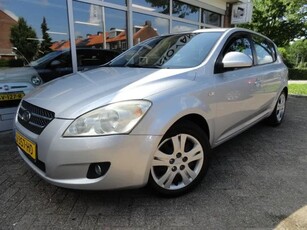 Kia cee'd 1.4 X-tra Airco