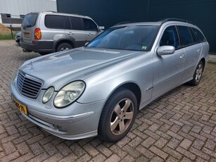 Mercedes-Benz E-Klasse Combi 270 CDI Avantgarde VERING KAPOT! 177PK