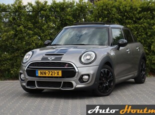 Mini 2.0 Cooper S John Works Chili Pano schuifdak|Key-less|Navi|Pdc|Lmv|Leder|Ecc|Xenon|Nl auto|JCW Pack