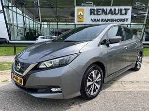 Nissan Leaf Acenta 40 kWh / Automaat / €2000,- Subsidie mogelijk! / Keyless / Adaptive Cruise / Camera / Climate / Applecarplay - Androidaut