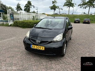 Toyota Aygo 1.0-12V +