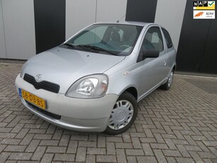 Toyota Yaris 1.0-16V VVT-i Terra