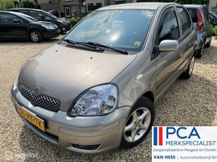 Toyota Yaris 1.3 VVT-i Terra 5 drs met trekhaak