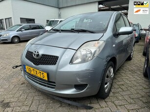 Toyota Yaris 1.3 VVTi Sol MMT RIJD NIET