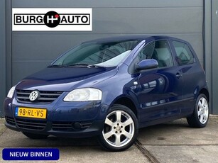 Volkswagen Fox 1.4 Trendline - AIRCO - APK T/M 12-04-2025 - LM VELGEN - EL. RAMEN - CV - STUURBEKRACHTIGING - RADIO/CD -