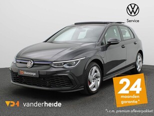 Volkswagen Golf 1.4 eHybrid GTE 245PK DSG Panoramadak, trekhaak, achteruitrijcamera, stuur/stoelverwarming, adaptive cruise, 17'' lichtmetaal