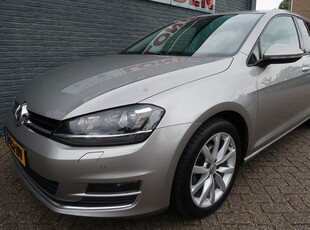 Volkswagen Golf 1.4 TSI Highline BlueMotion Tech Een zeer nette complete auto