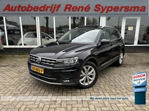 Volkswagen Tiguan 1.4 TSI 4Motion Highline Business R | Panorama dak | DAB | Virtual Cockpit | Trekhaak | Voorstoelen Verwarmd |