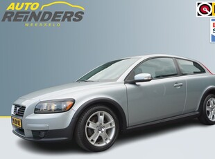 Volvo C30 2.0 Momentum + Leer/ Airco/ Cruise/ Nette auto! + Nieuwe APK